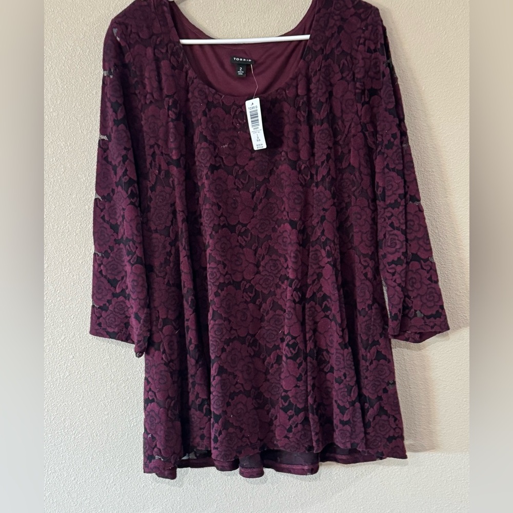 Torrid red wine lace 3/4 sleeve